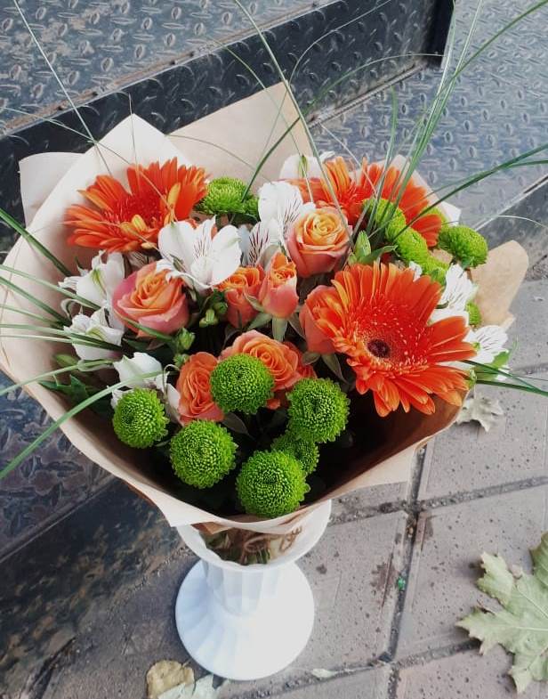 Букет цветов из: Герберы, Хризантемы, Альстромерии и Розы в Дубовке Ставропольского края