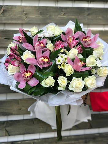 Букет цветов из: Розы и Хризантемы в Дубовке Ставропольского края
