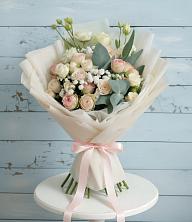 Букет цветов из:  Розы и Лизиантусы в Дубовке Ставропольского края