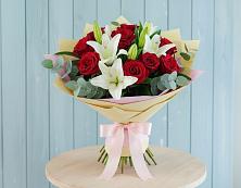 Букет цветов из:  Лилии и Розы в Дубовке Ставропольского края
