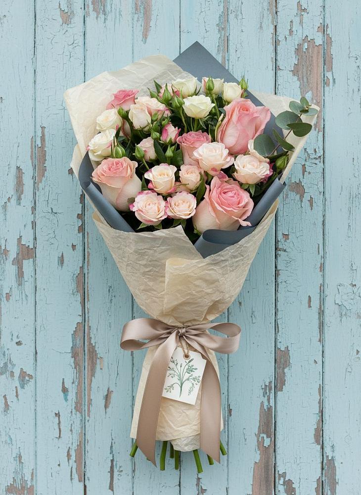 Букет цветов из: Розы в Дубовке Ставропольского края