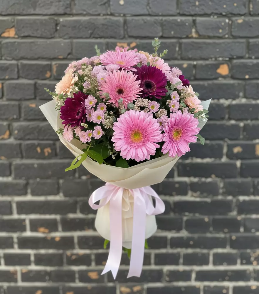 Букет цветов из: Герберы и Хризантемы в Дубовке Ставропольского края