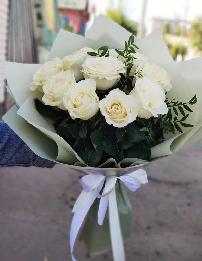 Букет Белые розы Проуд в Дубовке Ставропольского края
