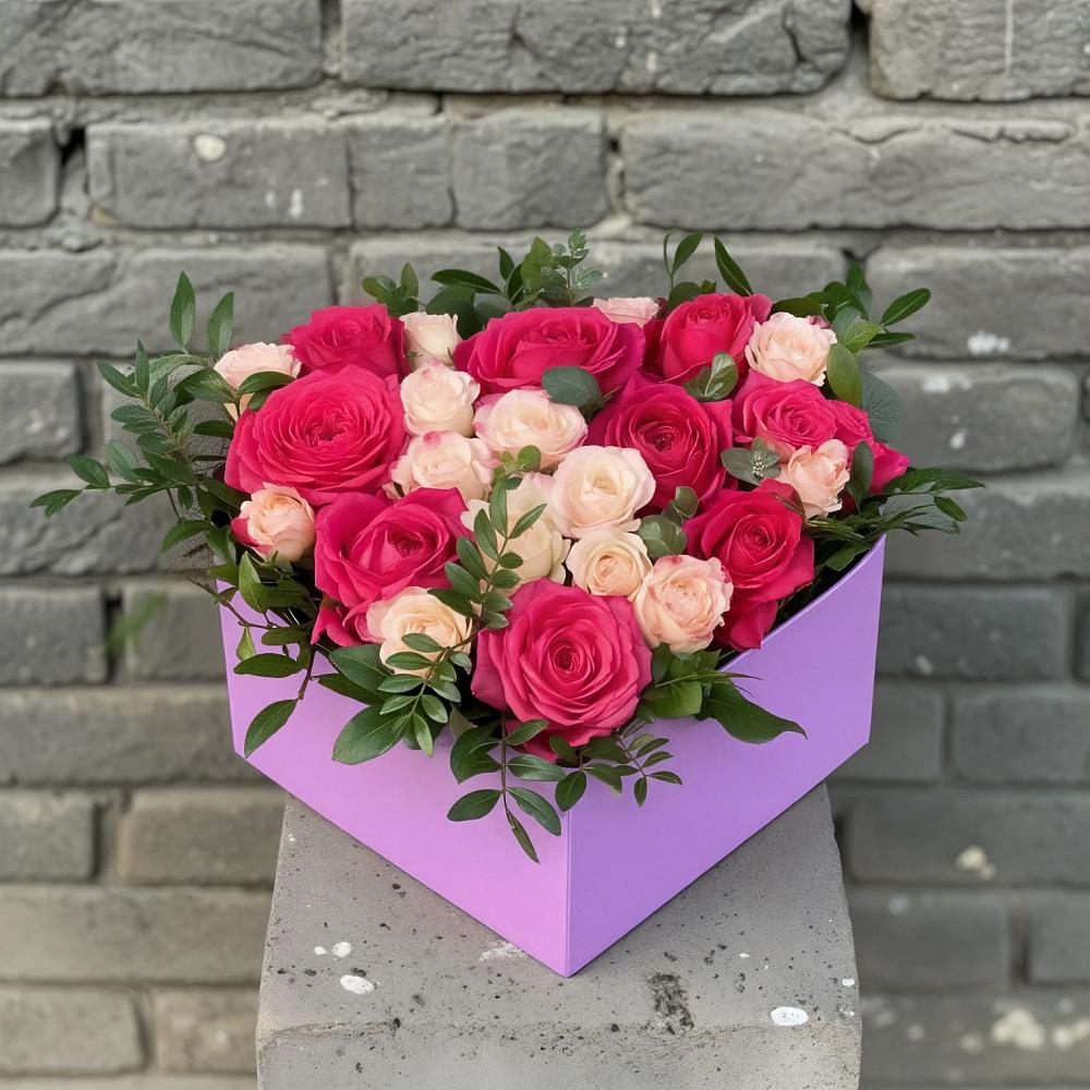 Цветочная композиция из Розы в коробке в Дубовке Ставропольского края