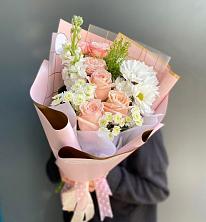 Букет цветов из:  Хризантемы и Розы в Дубовке Ставропольского края