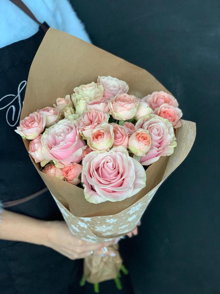 Букет цветов из: Хризантемы и Розы в Дубовке Ставропольского края