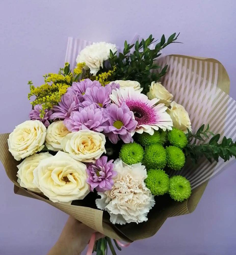 Букет цветов из: Хризантемы, Розы, Гвоздики и Герберы в Дубовке Ставропольского края