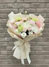 Букет цветов из:  Гвоздики, Розы, Лизиантусы и Хризантемы в Дубовке Ставропольского края