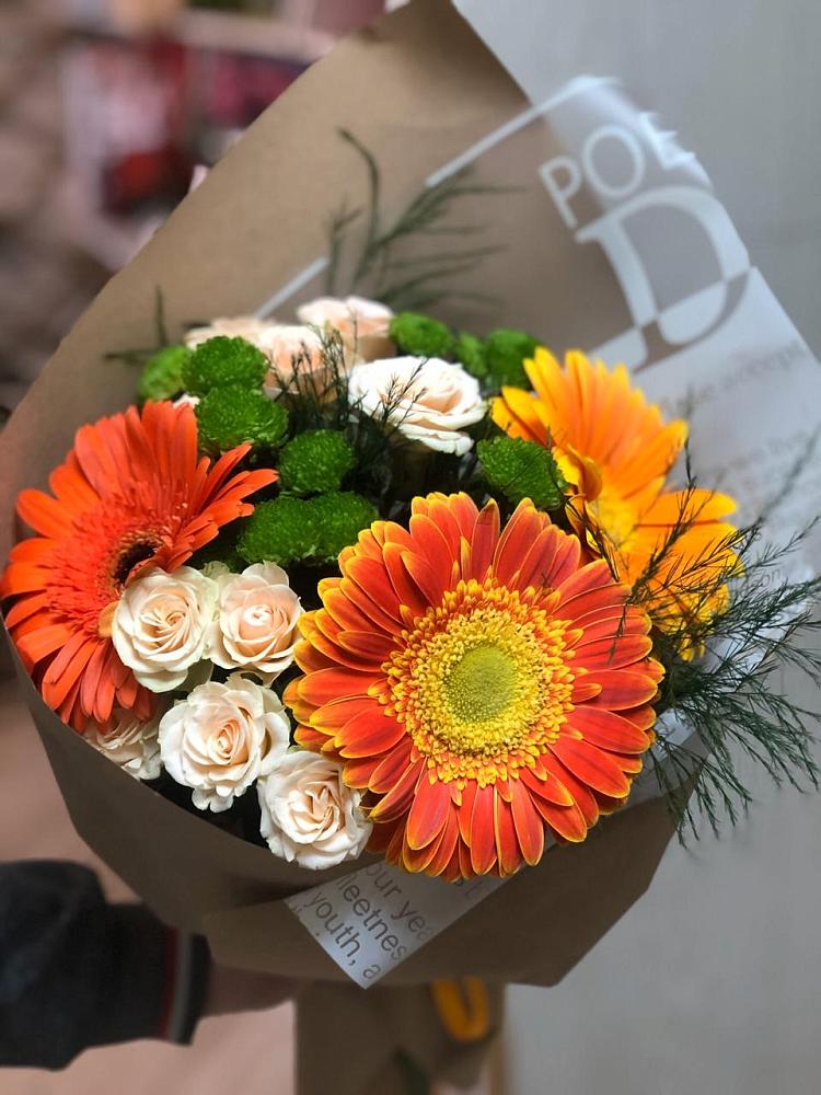 Букет цветов из: Герберы, Хризантемы и Розы в Дубовке Ставропольского края