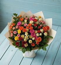 Букет Микс из разноцветных кустовых роз в Дубовке Ставропольского края