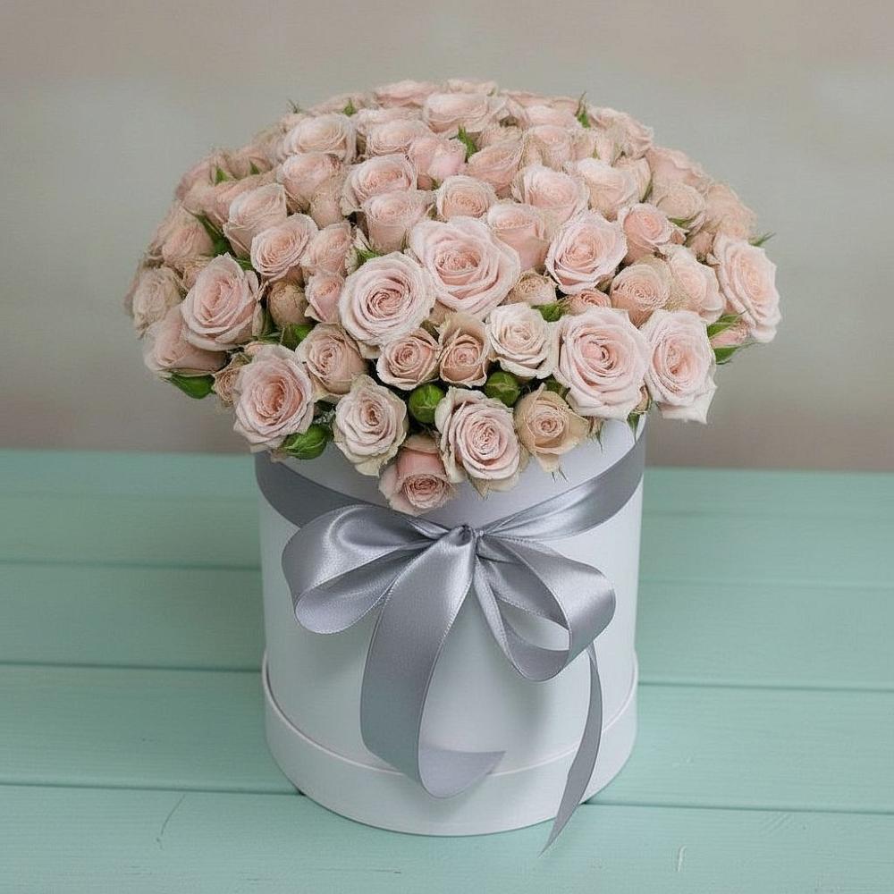 Цветочная композиция из Розы в шляпной коробке в Дубовке Ставропольского края